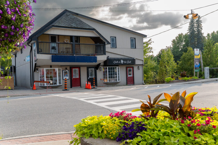 Grill on the Gull restaurant with flower bed in foreground, Minden Ontario